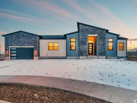 5973 W Hal Row Rd #112, West Jordan, UT 84081