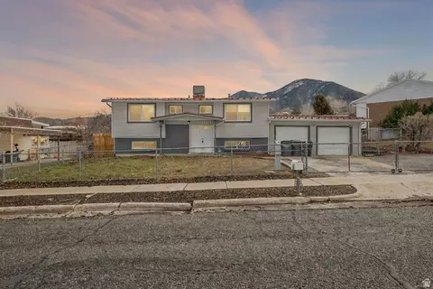 61 Colombia Dr, Tooele, UT 84074