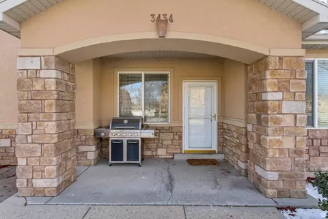 3434 S Crichton Cv W, West Valley City, UT 84128