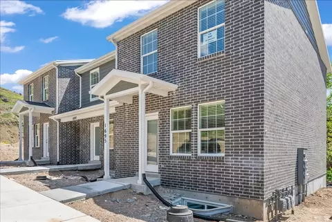 1695 E 1425 S, Ogden, UT 84404