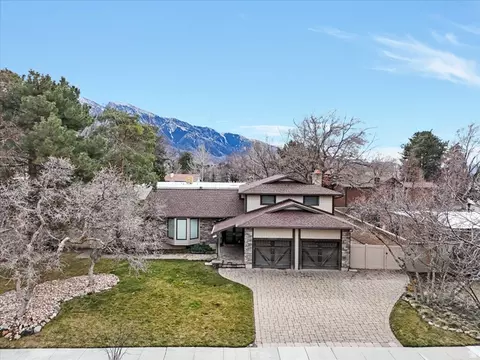 3376 E Magic View Dr S, Cottonwood Heights, UT 84121