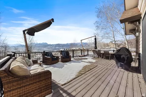Exterior - 5823 Elkhorn Dr, Eden, UT 84310 photo 3 of 6