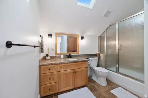 Bath - 5823 Elkhorn Dr, Eden, UT 84310 photo 4 of 8