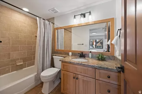 Bath - 5823 Elkhorn Dr, Eden, UT 84310 photo 5 of 8