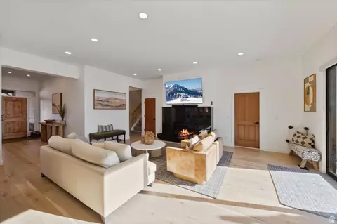 Living - 5823 Elkhorn Dr, Eden, UT 84310 photo 3 of 3