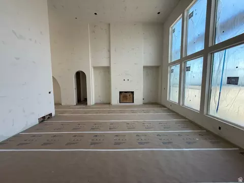 Living - 1077 N 950 Cir E, American Fork, UT 84003 photo 3 of 4