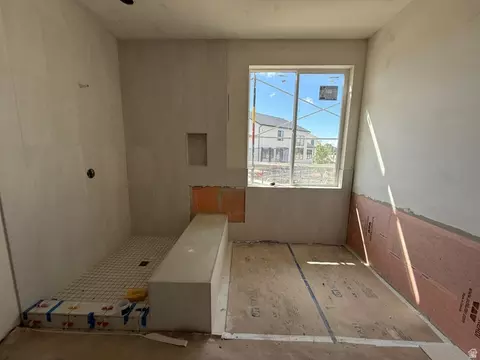 Bath - 1077 N 950 Cir E, American Fork, UT 84003 photo 1 of 3