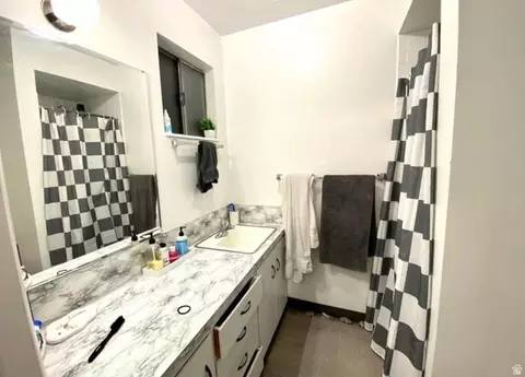 Bath - 640 E 600 N, Logan, UT 84321 photo 2 of 4