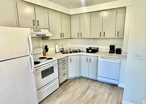 Kitchen - 356 N 300 W, Logan, UT 84321 photo 2 of 3