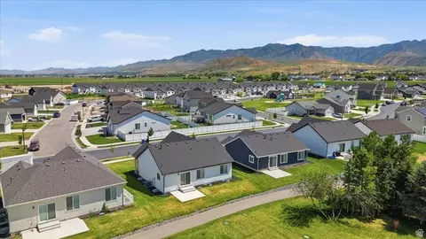 View/Area - 730 W 500 N, Smithfield, UT 84335 photo 9 of 9