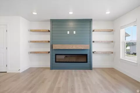 Living - 730 W 500 N, Smithfield, UT 84335 photo 3 of 5