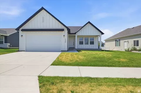 Exterior - 730 W 500 N, Smithfield, UT 84335 photo 2 of 8