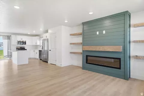 Living - 730 W 500 N, Smithfield, UT 84335 photo 4 of 5