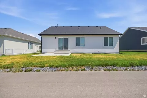 Exterior - 730 W 500 N, Smithfield, UT 84335 photo 5 of 8