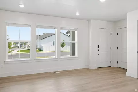 Living - 730 W 500 N, Smithfield, UT 84335 photo 1 of 5