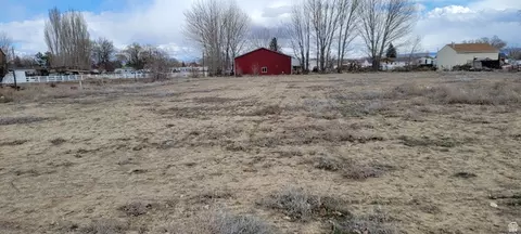 150 N 400 W, Huntington, UT 84528