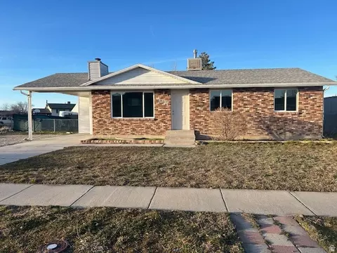 5332 W Crocket Dr S, Kearns, UT 84118