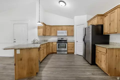 631 S 2220 W #5-303, Pleasant Grove, UT 84062