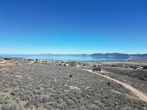 2711 S Valley Dr #16, Garden City, UT 84028