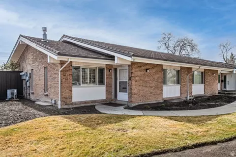 4820 S Three Fountains Dr #177, Murray, UT 84107
