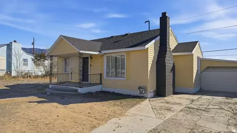 148 S Grassy Trail Dr, East Carbon, UT 84520