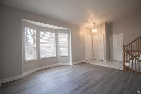 1173 W Wimbledon Ridge Ln S, West Jordan, UT 84084