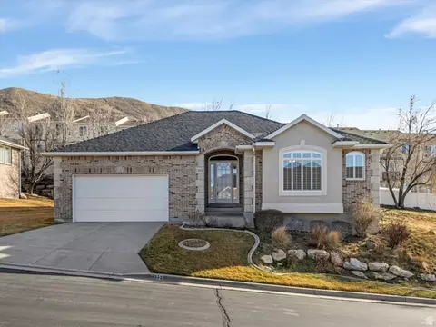 352 E Haven Crest Rd, Draper, UT 84020