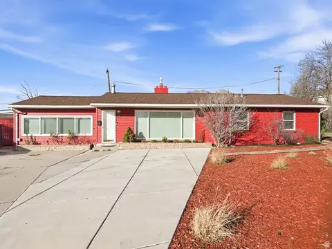 2885 E Loran Dr, Millcreek, UT 84109