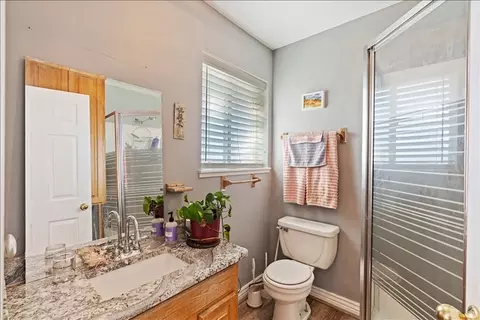 Bath - 160 E 400 N, Smithfield, UT 84335 photo 1 of 3