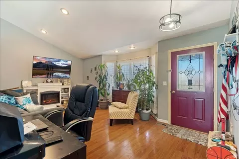 Entry Way - 160 E 400 N, Smithfield, UT 84335 photo 1 of 1