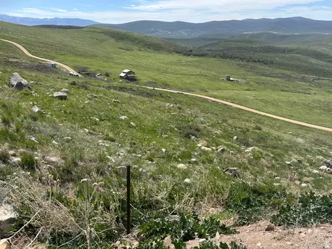 262 Sage, Wanship, UT 84017 photo 3