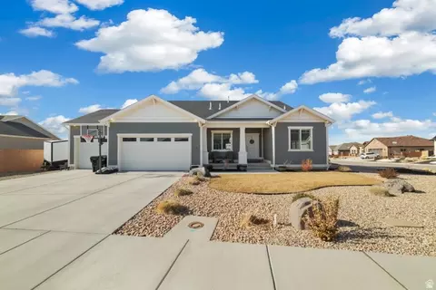 330 S Sherratt Dr, Cedar City, UT 84720