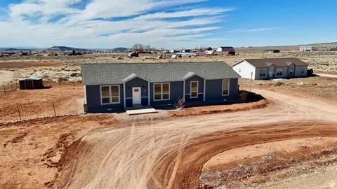 385 Bobbie Ln, La Sal, UT 84530