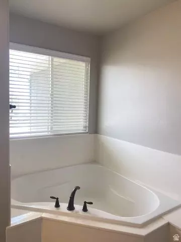 Bath - 894 S 2100 W, Orem, UT 84059 photo 2 of 3