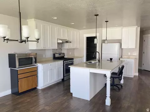Kitchen - 894 S 2100 W, Orem, UT 84059 photo 1 of 1