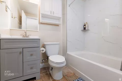 Bath - 11129 S 2125 E, Sandy, UT 84092 photo 4 of 4
