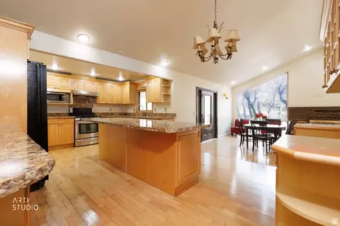 Kitchen - 11129 S 2125 E, Sandy, UT 84092 photo 1 of 3