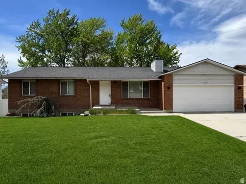 10240 S Locksley Rd E, Sandy, UT 84092