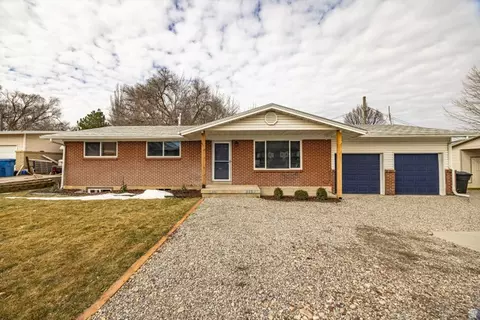 215 N 800 E, Hyrum, UT 84319