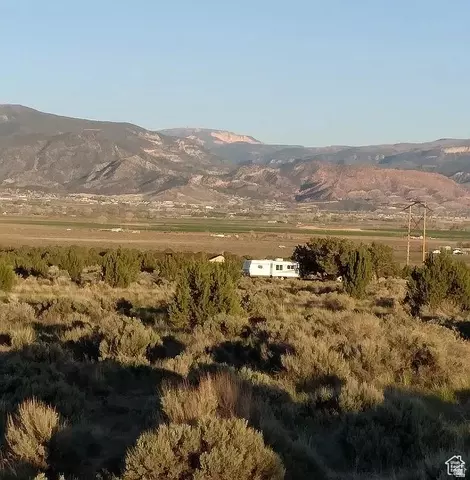 4900 W Midvalley Rd, Cedar City, UT 84721