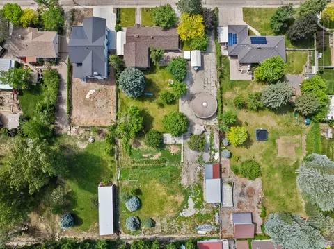 View/Area - 415 E Maple St, Mapleton, UT 84664 photo 2 of 12