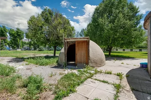 Exterior - 415 E Maple St, Mapleton, UT 84664 photo 11 of 13
