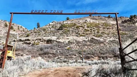 7500 Spring Canyon Rd, Helper, UT 84526 photo 3