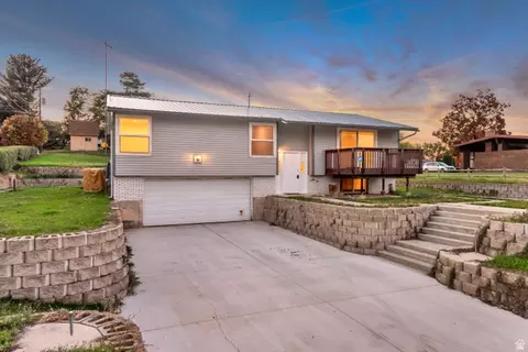 390 S Salem Lake Dr, Salem, UT 84653