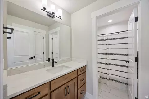 Bath - 754 W 400 N #29, Mapleton, UT 84664 photo 5 of 5