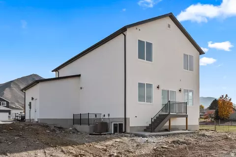 Exterior - 467 N 460 E, Salem, UT 84653 photo 4 of 7