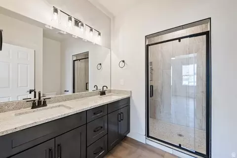 Bath - 467 N 460 E, Salem, UT 84653 photo 3 of 4