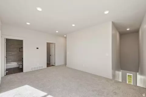 Living - 467 N 460 E, Salem, UT 84653 photo 6 of 6