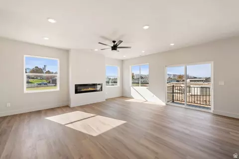 Living - 467 N 460 E, Salem, UT 84653 photo 2 of 6