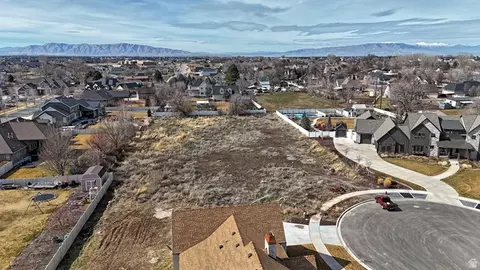 509 W 350 S #30, Mapleton, UT 84664 photo 2